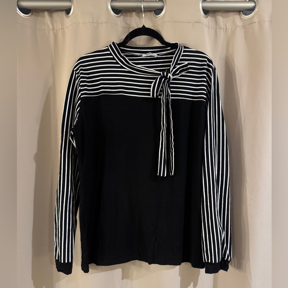 Zeagoo Black and White Striped Women's Top